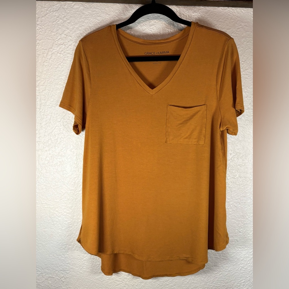 GRACE & KARMA Top Mustard V-Neck Short Sleeve Women’s Large